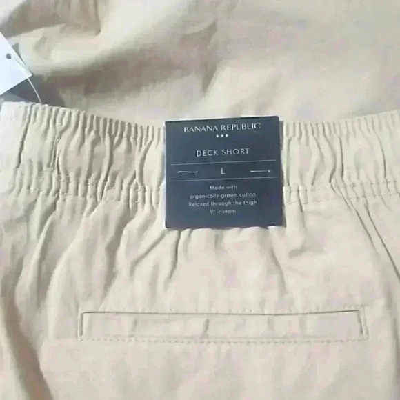 Banana Republic 9" Deck Shorts - Picture 8 of 14